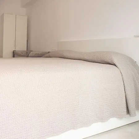 Three Bedroom In Location Apartment Estepona