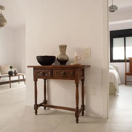 Three Bedroom In Location Apartment