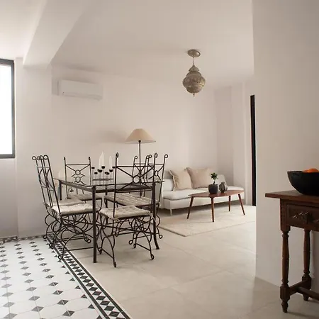 Three Bedroom In Location Estepona