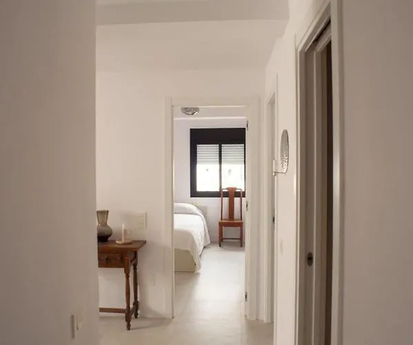 Three Bedroom In Location Διαμέρισμα Εστεπόνα